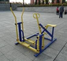 感受阳光洒落，尽情舒展！绿色室外体育健身器材开启您的运动之旅！